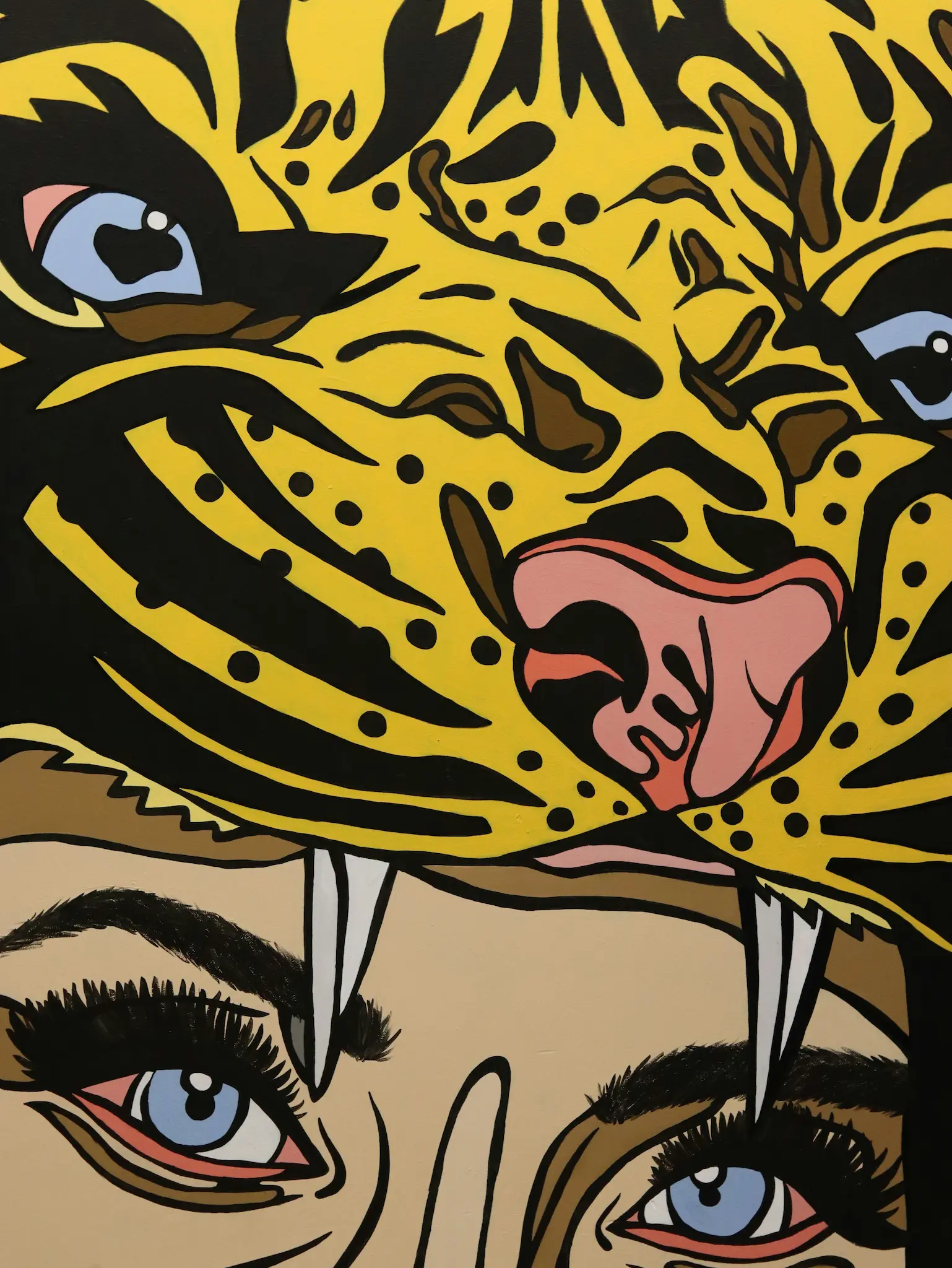 Fresque murale représentant une panthère colorée dans un style pop art